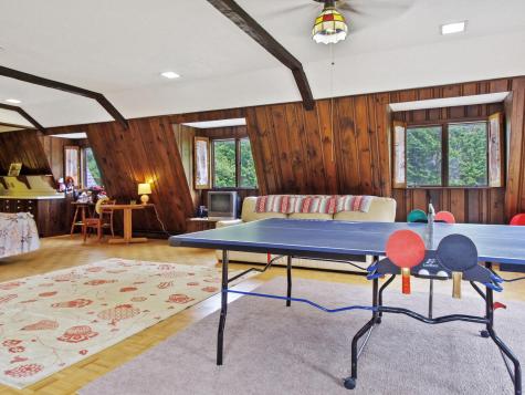 16 Davis Point Road Wayne ME 04284