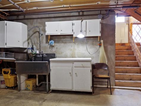 16 Davis Point Road Wayne ME 04284