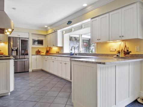 16 Davis Point Road Wayne ME 04284