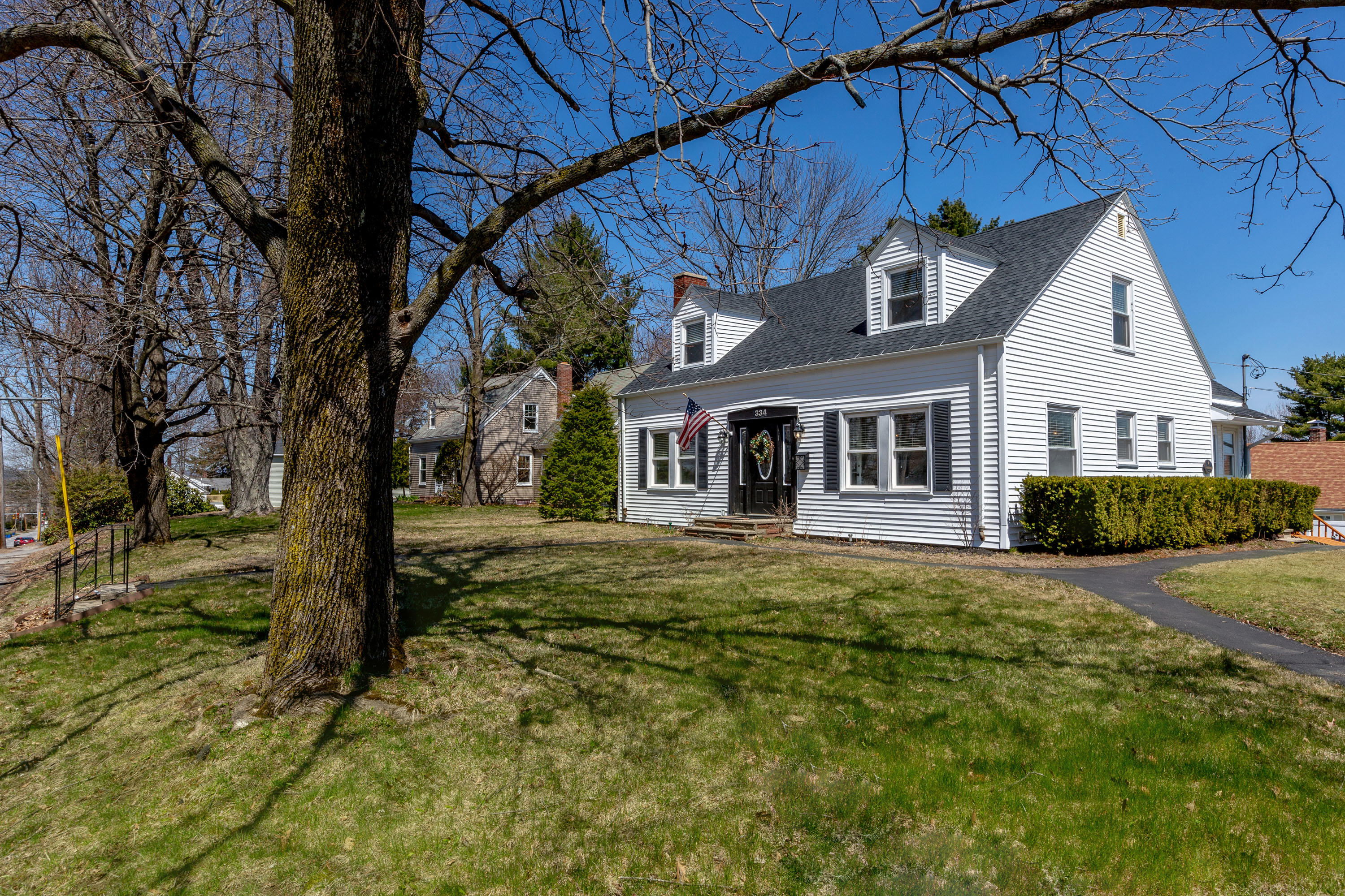 334 ster Street Lewiston, ME