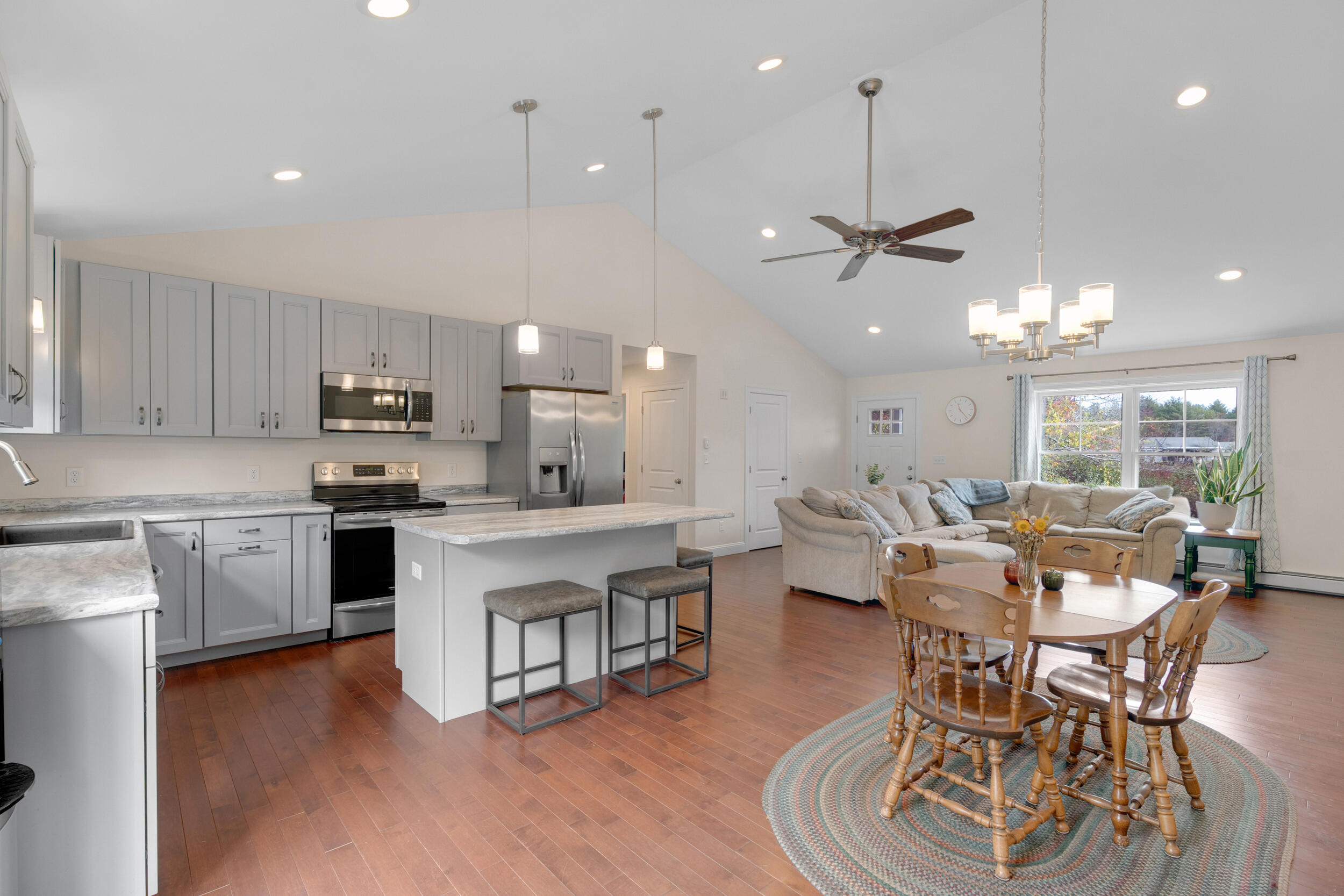 939 River Road Buxton ME 04093