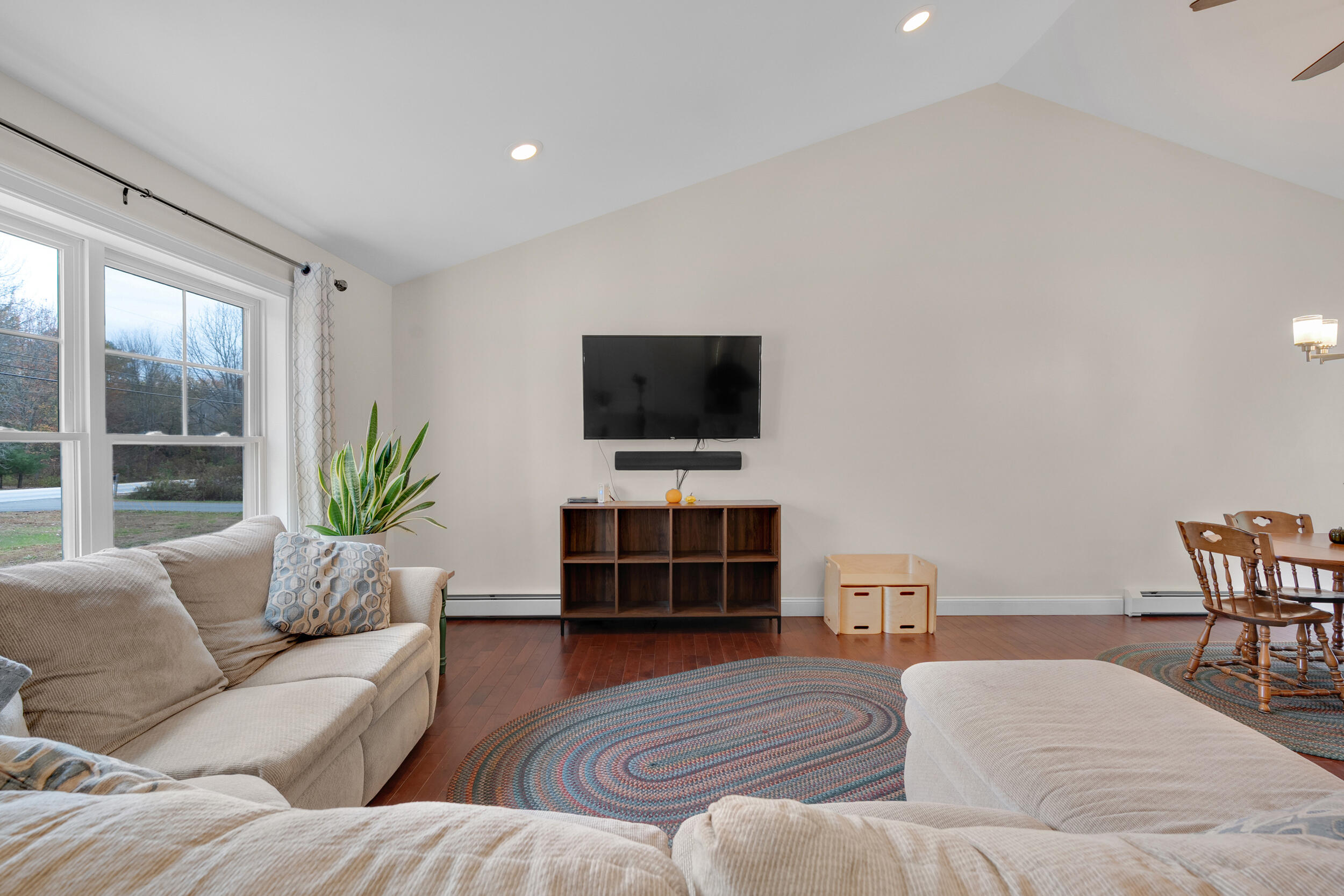 939 River Road Buxton ME 04093