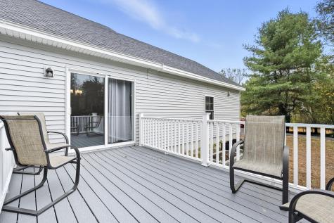 939 River Road Buxton ME 04093