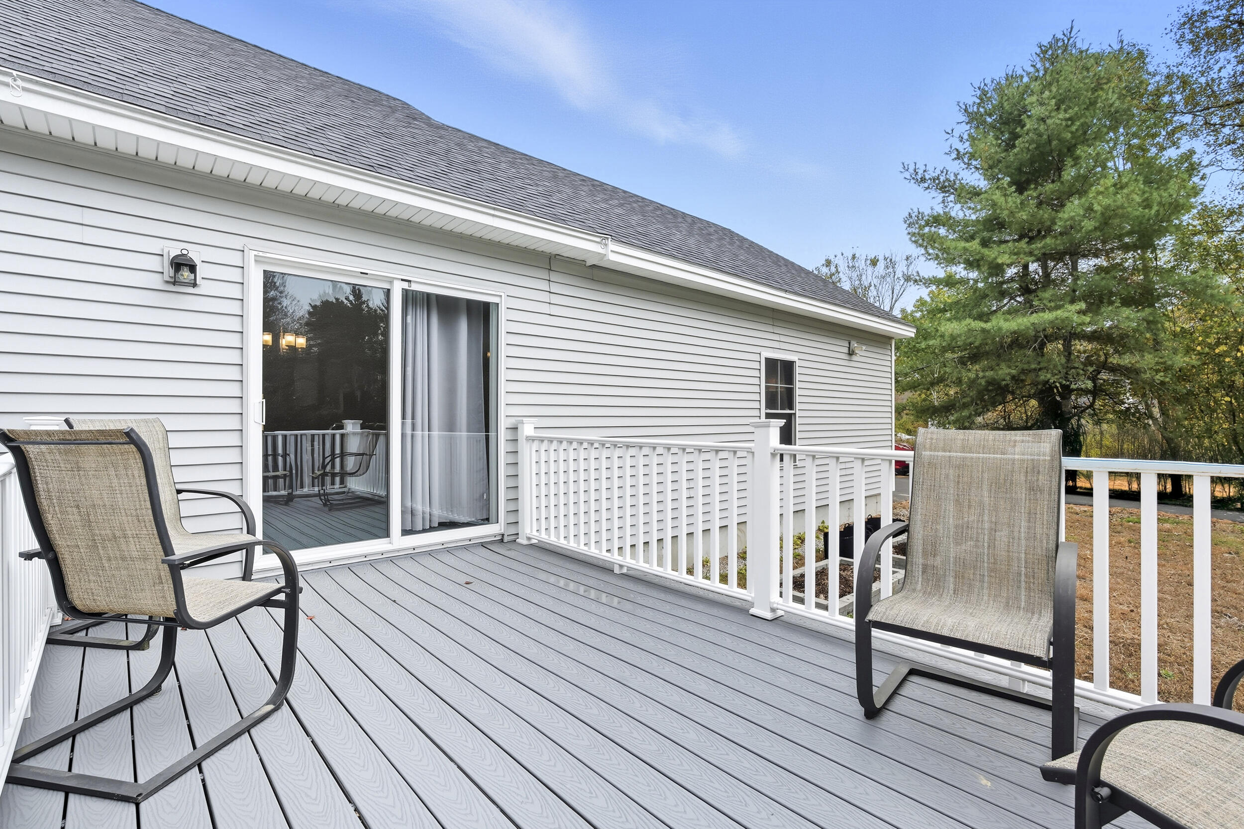 939 River Road Buxton ME 04093