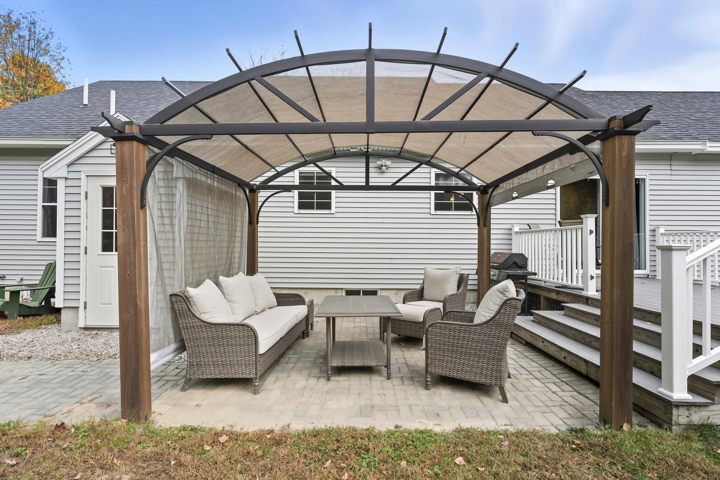 939 River Road Buxton ME 04093