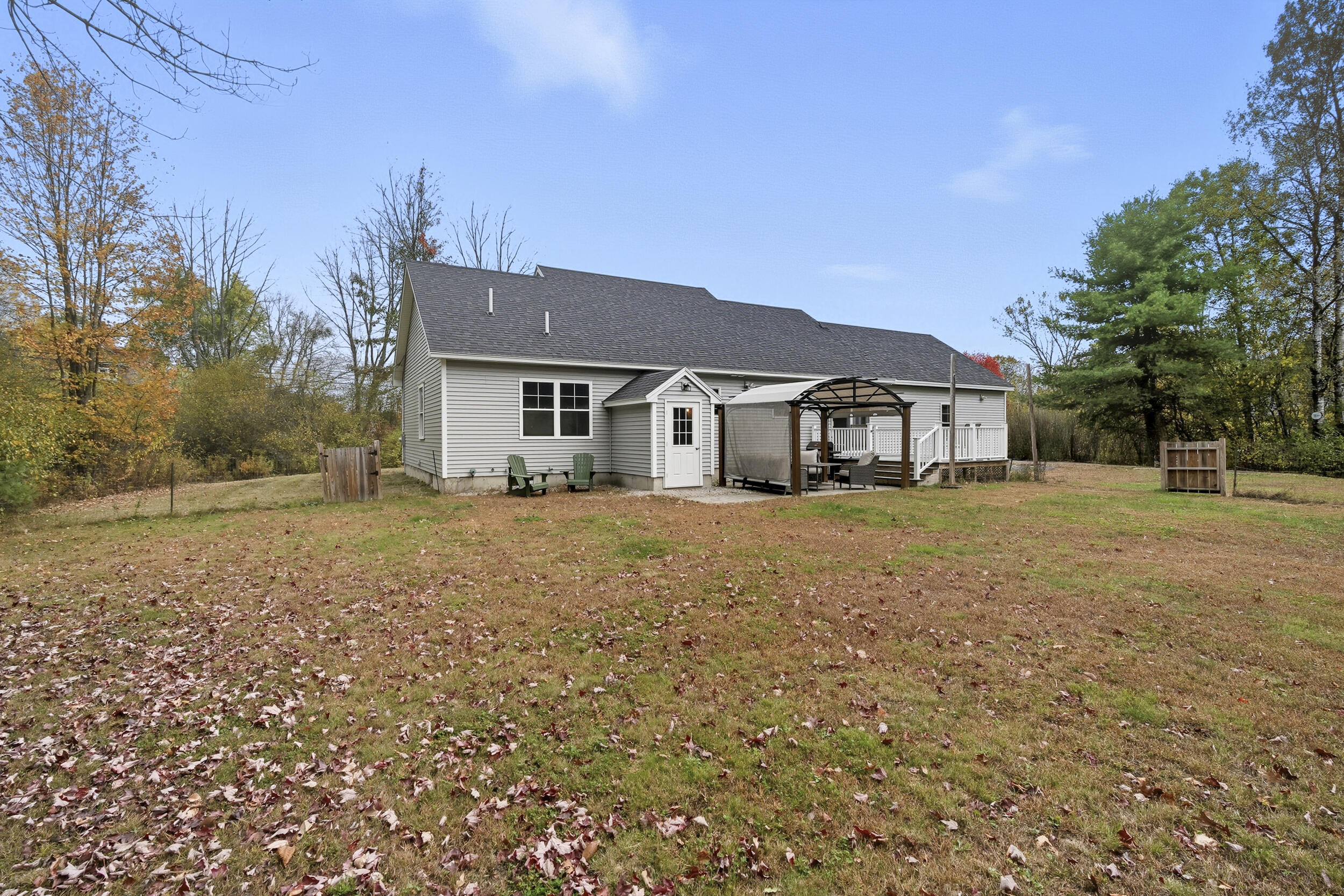 939 River Road Buxton ME 04093