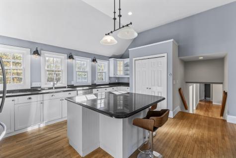 3 Bhoireann Lane York ME 03909