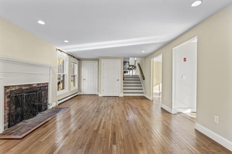 3 Bhoireann Lane York ME 03909