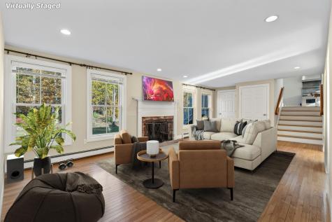 3 Bhoireann Lane York ME 03909