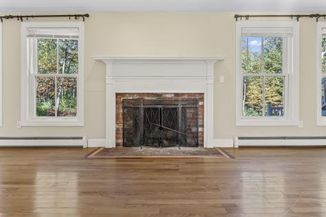 3 Bhoireann Lane York ME 03909