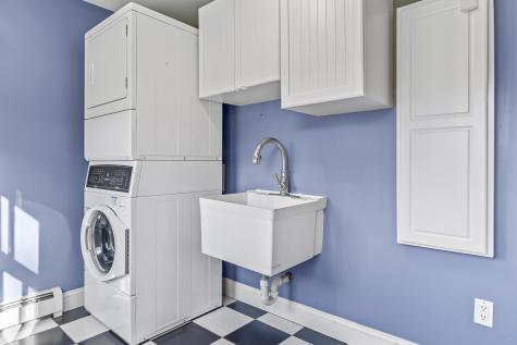 3 Bhoireann Lane York ME 03909