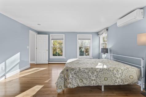 3 Bhoireann Lane York ME 03909