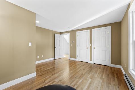 3 Bhoireann Lane York ME 03909