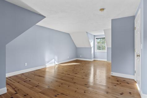 3 Bhoireann Lane York ME 03909