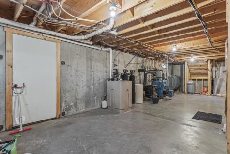 3 Bhoireann Lane York ME 03909