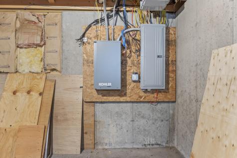 3 Bhoireann Lane York ME 03909