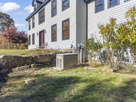 3 Bhoireann Lane York ME 03909