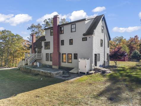 3 Bhoireann Lane York ME 03909