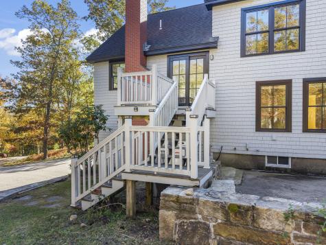 3 Bhoireann Lane York ME 03909