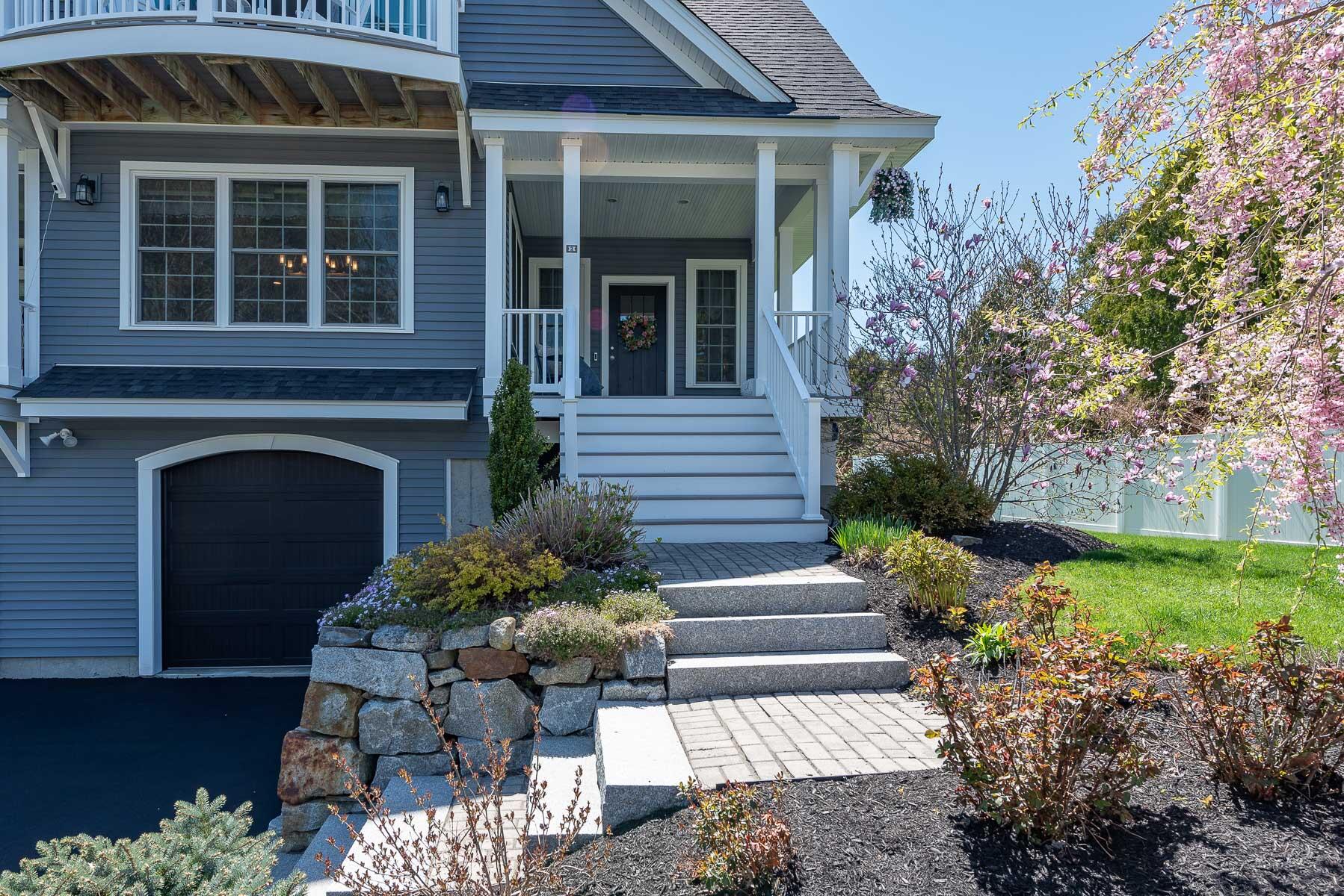 2 Cottage Way Kittery ME 03904