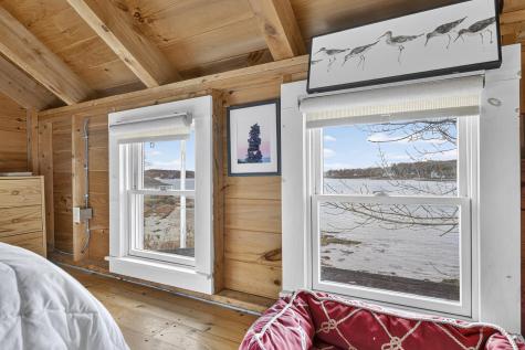 562 Island Avenue Portland ME 04108