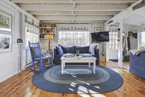 562 Island Avenue Portland ME 04108