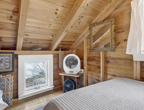 562 Island Avenue Portland ME 04108