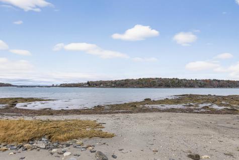 562 Island Avenue Portland ME 04108