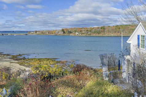 562 Island Avenue Portland ME 04108