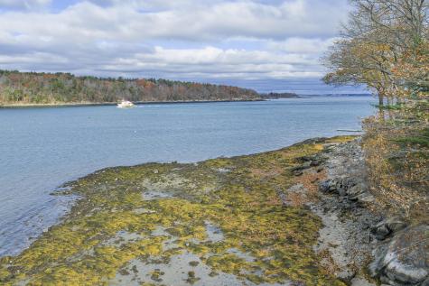 562 Island Avenue Portland ME 04108