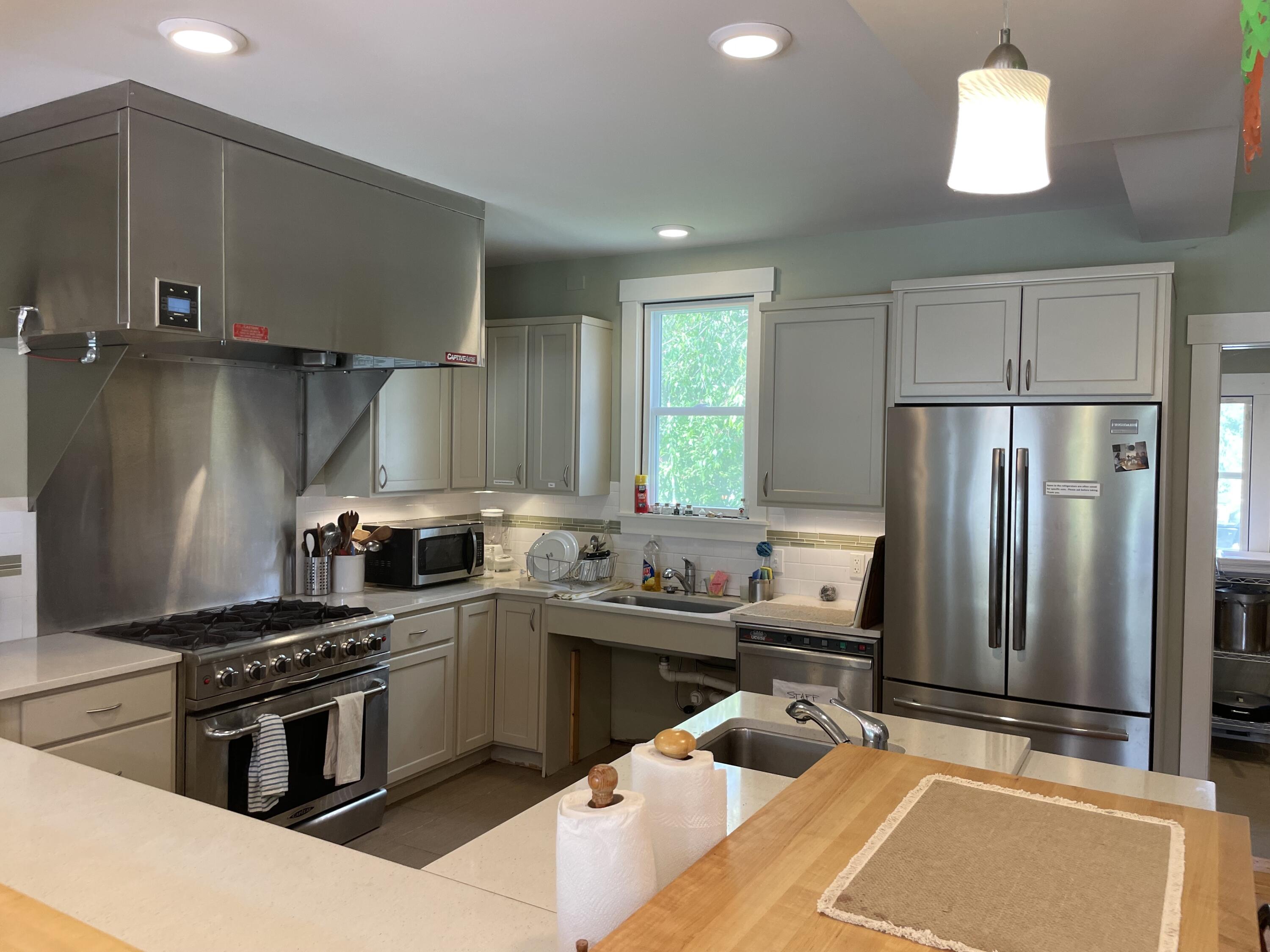 28 Gay Street Rockland ME 04841