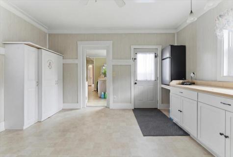 145 Dresden Avenue Gardiner ME 04345