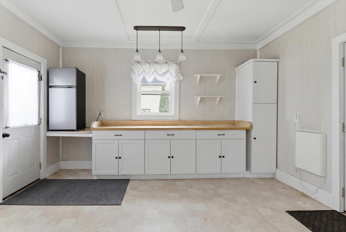 145 Dresden Avenue Gardiner ME 04345