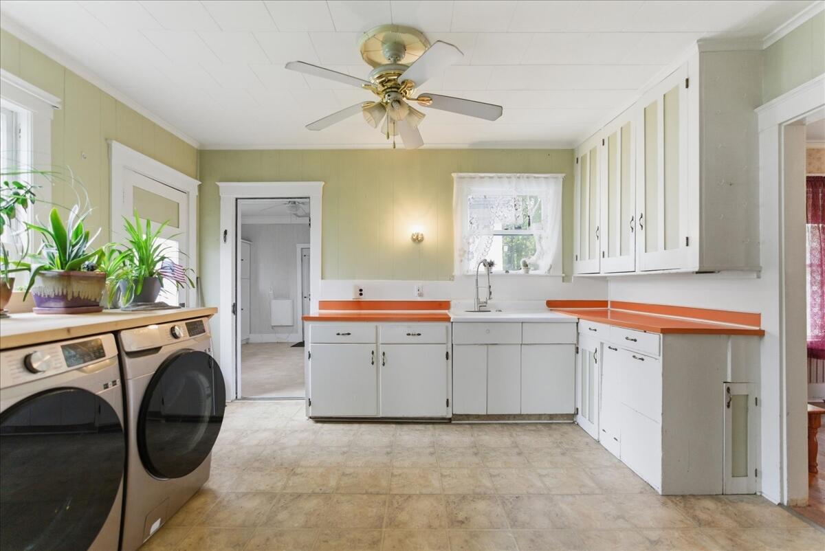 145 Dresden Avenue Gardiner ME 04345