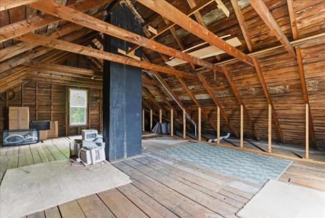 145 Dresden Avenue Gardiner ME 04345