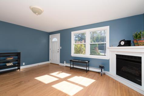 32 Mallison Street Gorham ME 04038