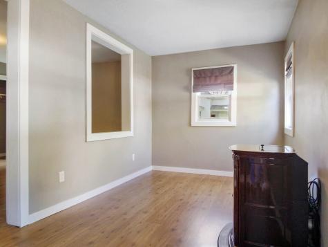 16 Park Street Madison ME 04950