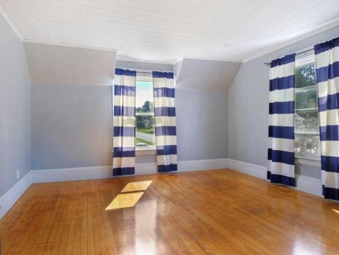 16 Park Street Madison ME 04950