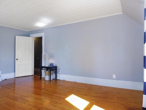 16 Park Street Madison ME 04950