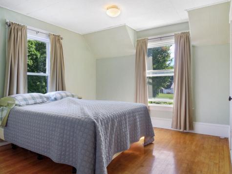 16 Park Street Madison ME 04950