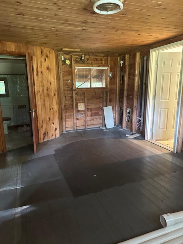 48 Crystal Lake Shores Harrison ME 04040