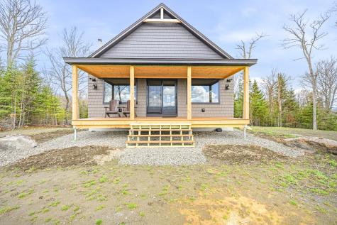 15 Barkies Way Rangeley ME 04970