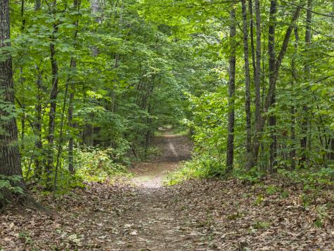 207 N Auburn Road Auburn ME 04210