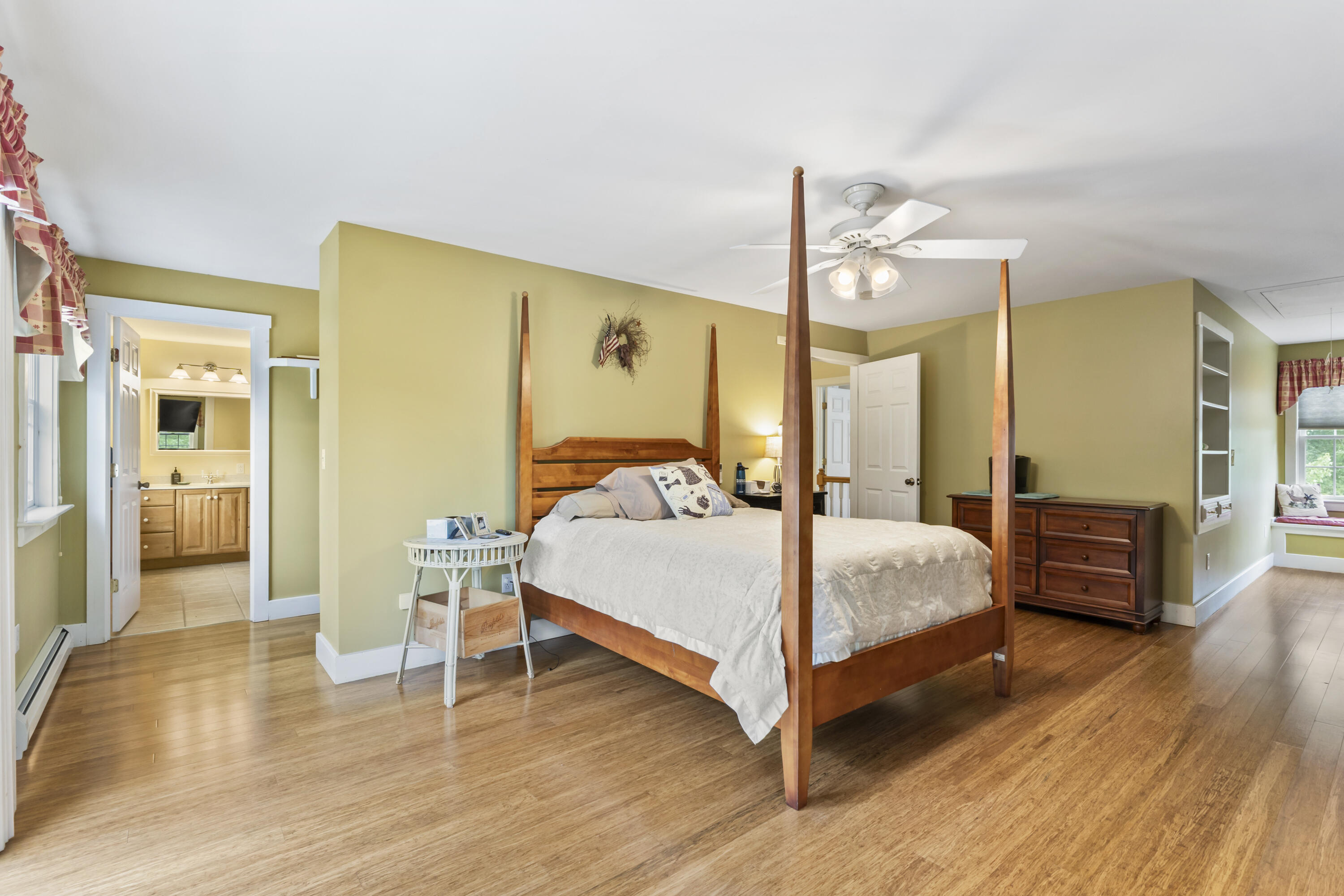 207 N Auburn Road Auburn ME 04210