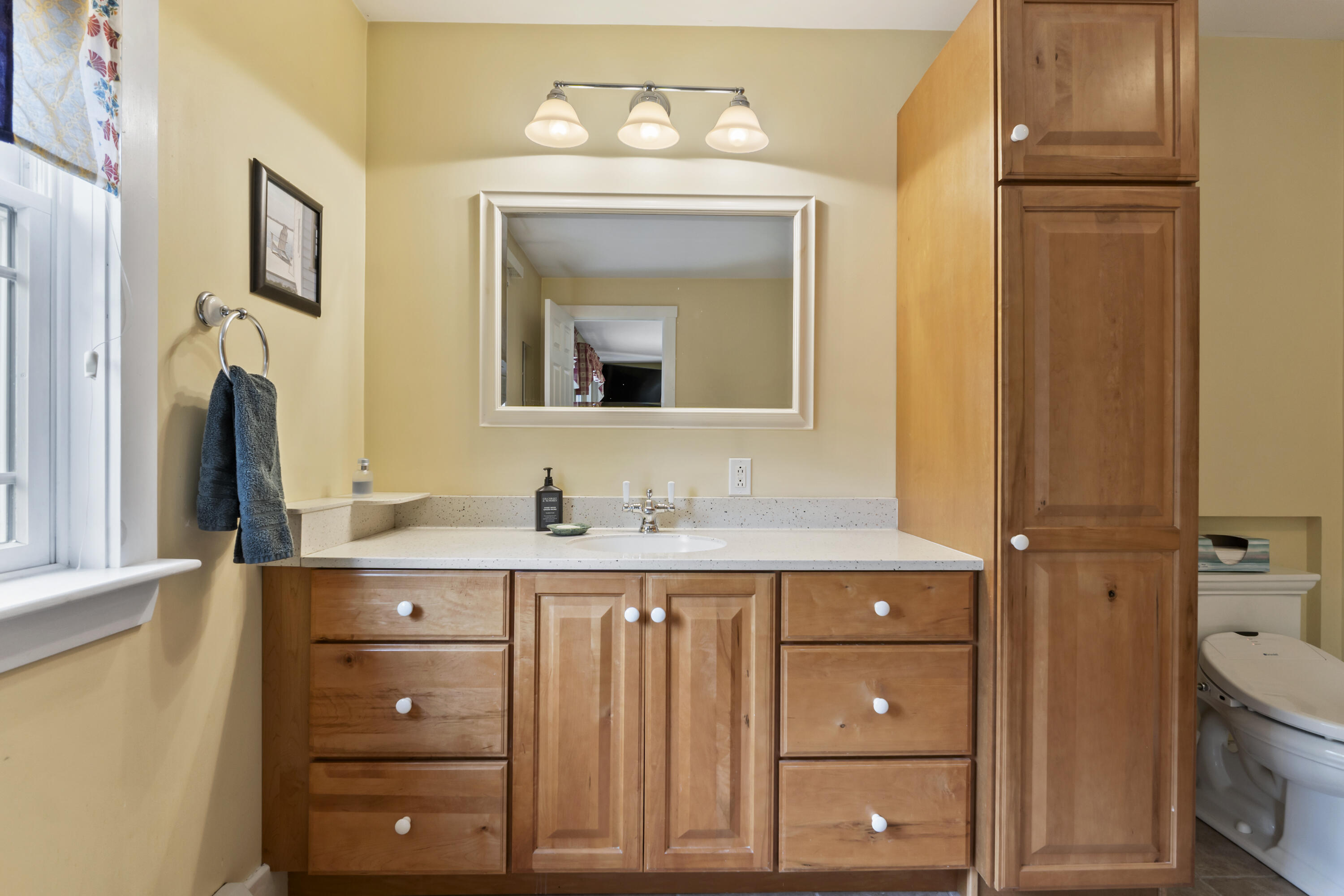 207 N Auburn Road Auburn ME 04210