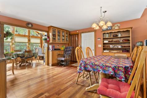 207 N Auburn Road Auburn ME 04210