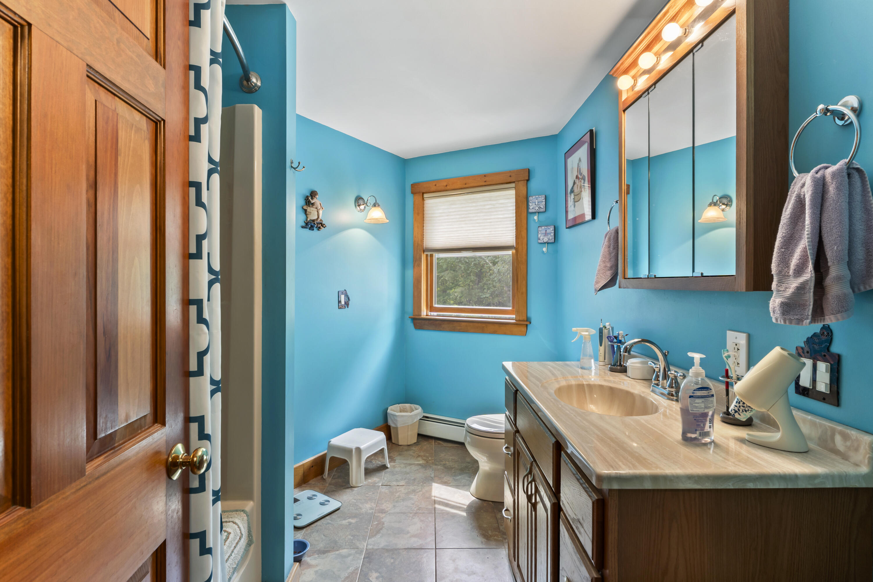 207 N Auburn Road Auburn ME 04210