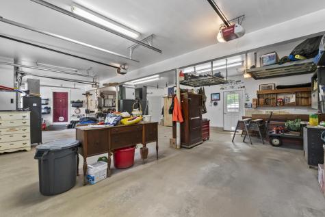 207 N Auburn Road Auburn ME 04210