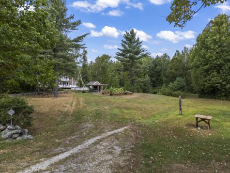 207 N Auburn Road Auburn ME 04210