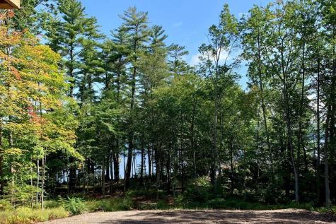 14 Riley Road Naples ME 04055